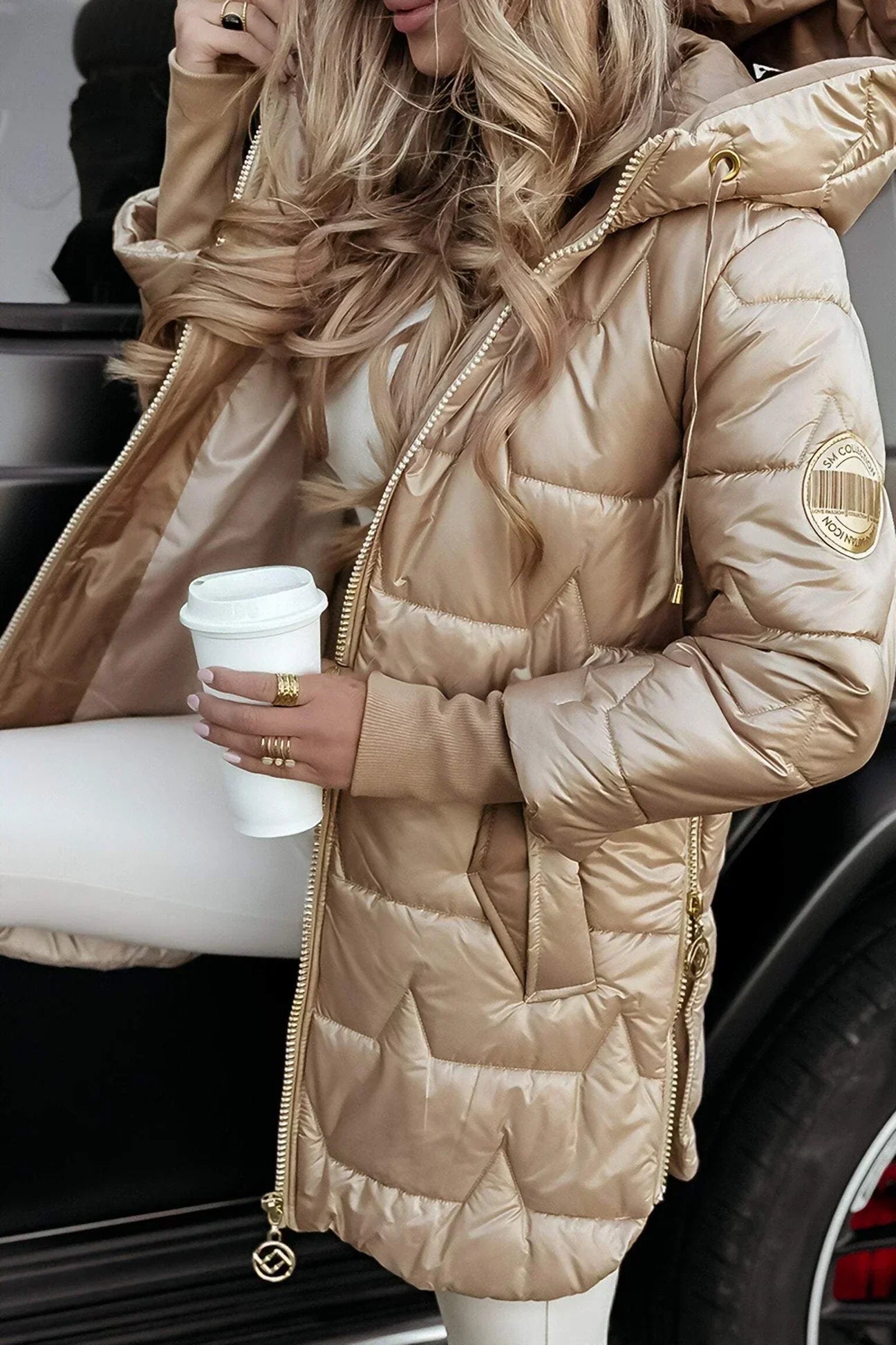 Ana™ | Abrigo de Invierno Elegante con Capucha y Acolchado