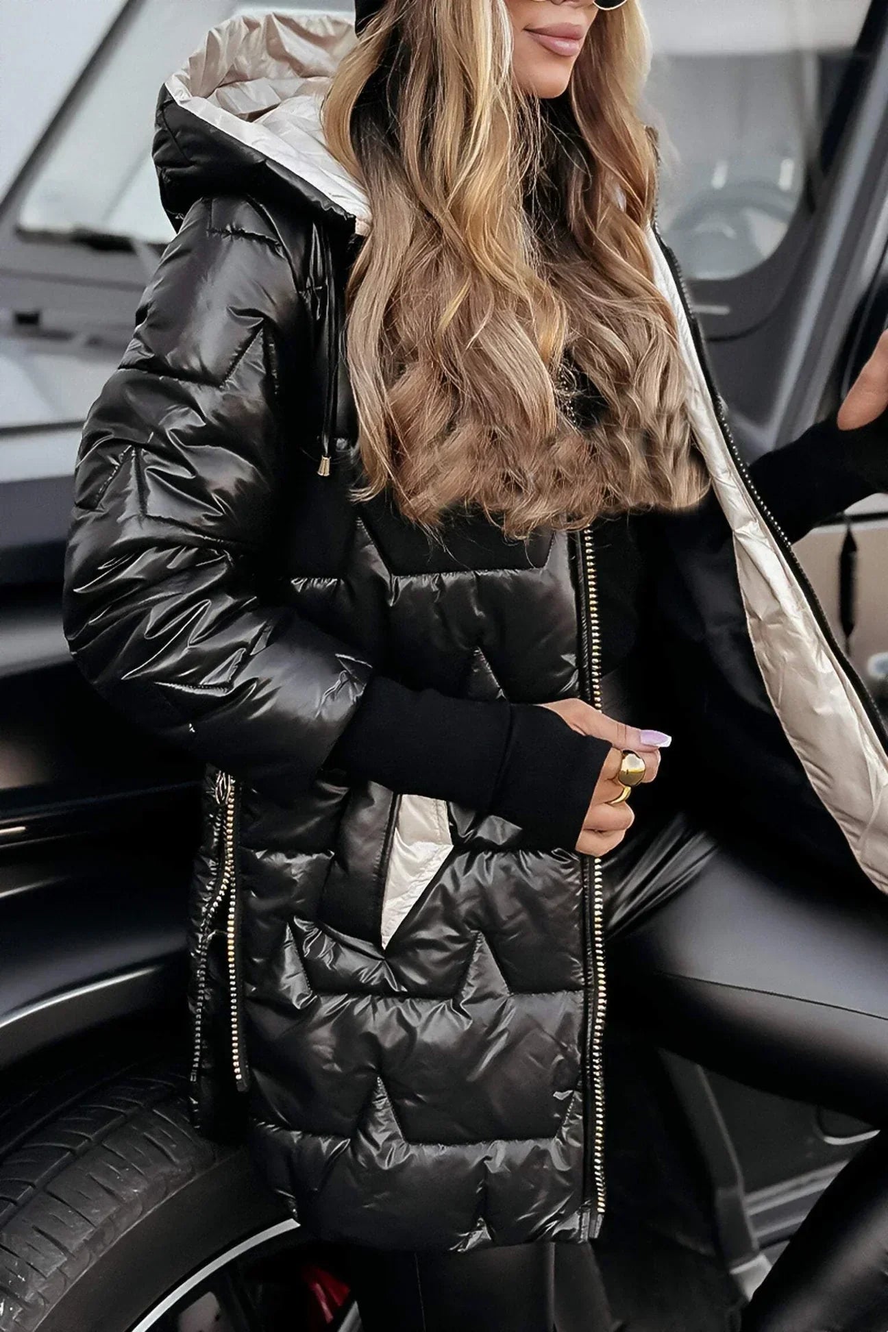 Ana™ | Abrigo de Invierno Elegante con Capucha y Acolchado